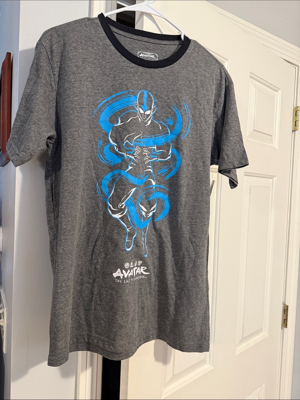 Nickelodeon Men’s Avatar Gray Tee with Blue Graphic